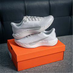 Men's sports shoes