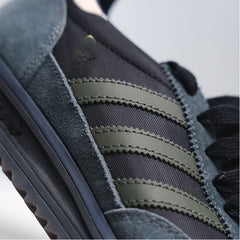 Men's Sneaker
