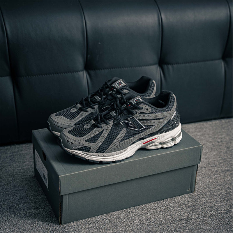 Men's Sneaker