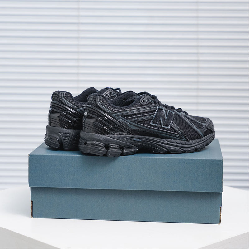 Men's Sneaker
