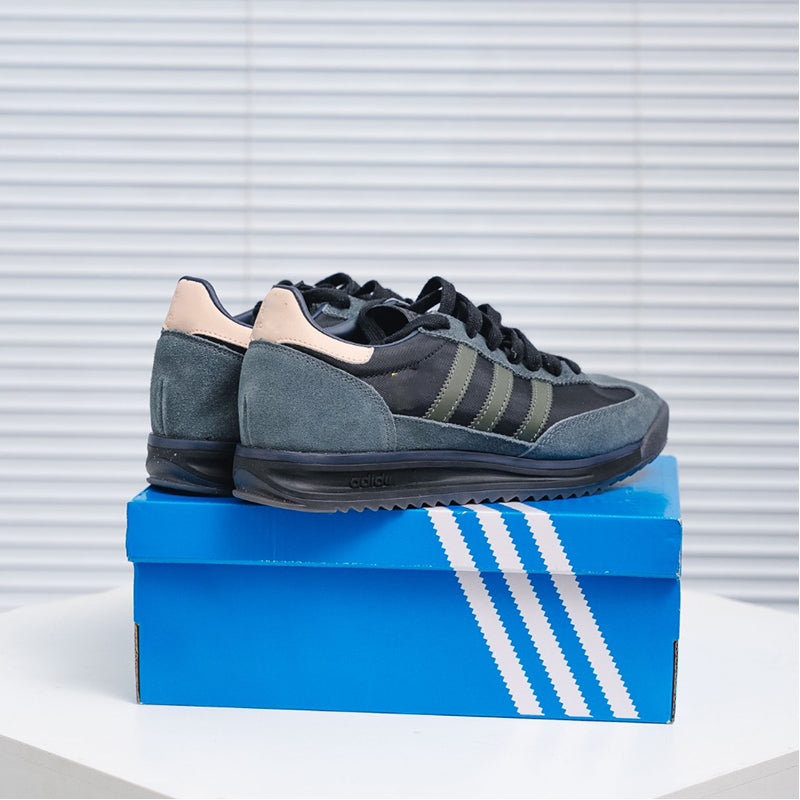 Men's Sneaker