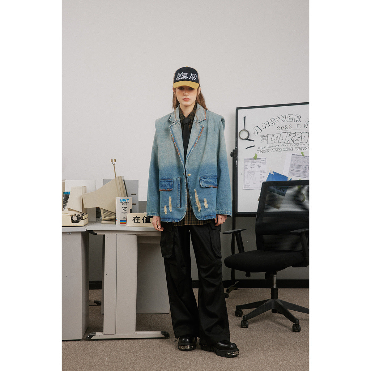 Unisex Jacket Washed Gradient Denim Jacket Men's and Women's Lapel Denim Coat