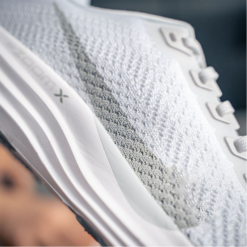 Men's sports shoes