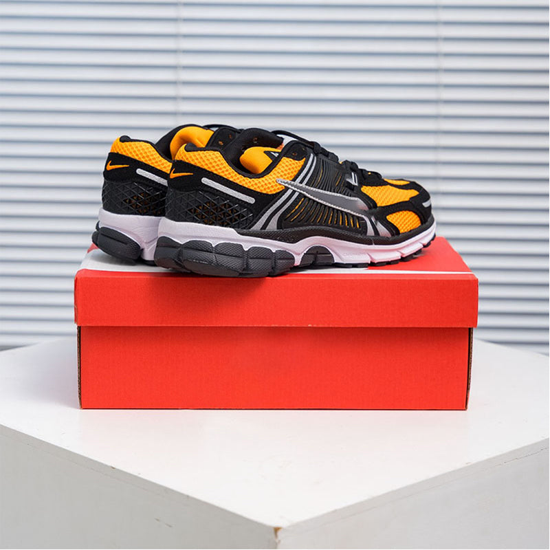 Men's Sneaker